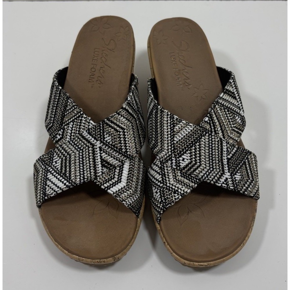 Skechers Luxe Foam Wedge Sandals Women's Size 9 Black Gold Slip On EUC
